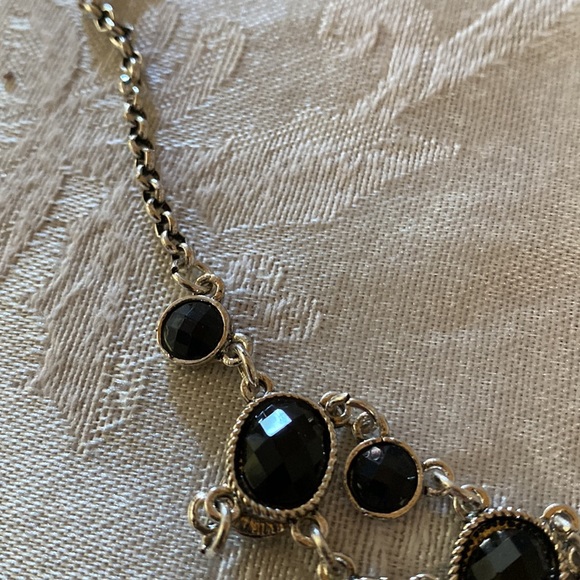Four Tiered black & silver Necklace (costume with matching earrings. - Picture 4 of 7